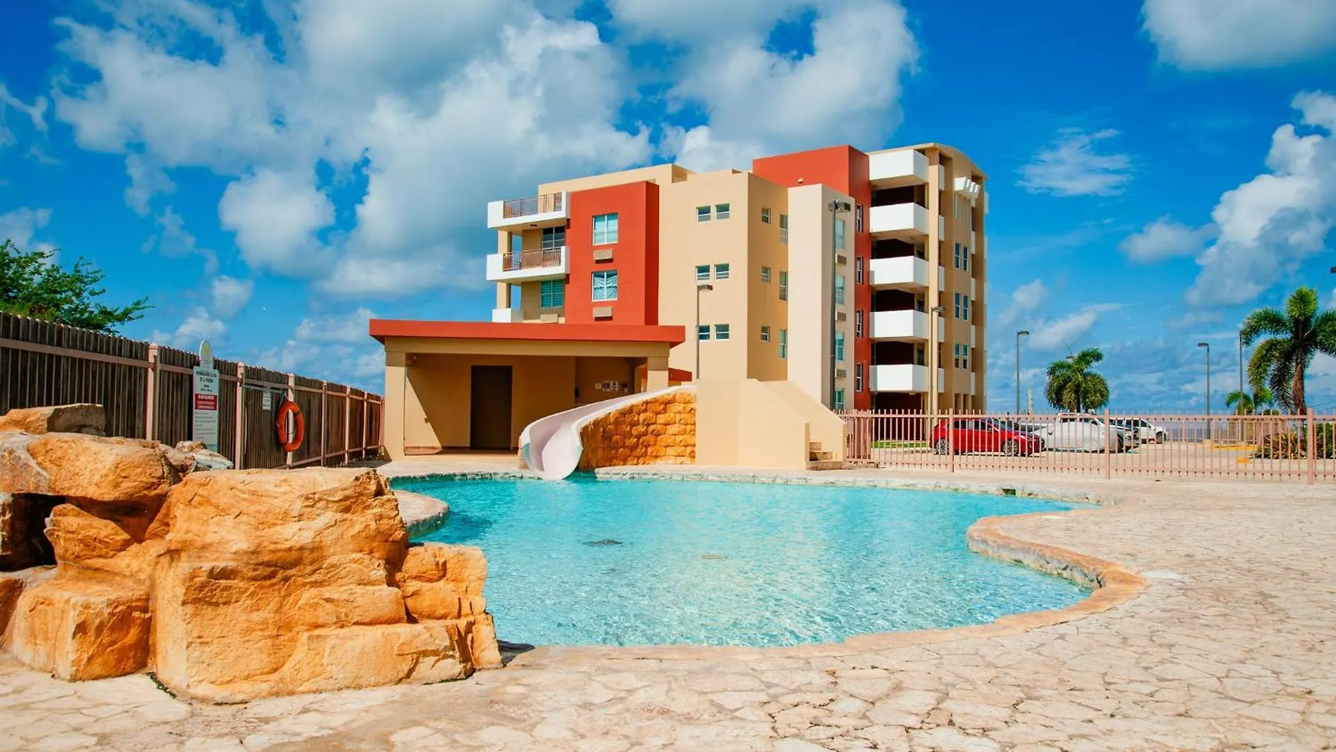 El Combate Oceanview Condo With Pool And Smart Tv location